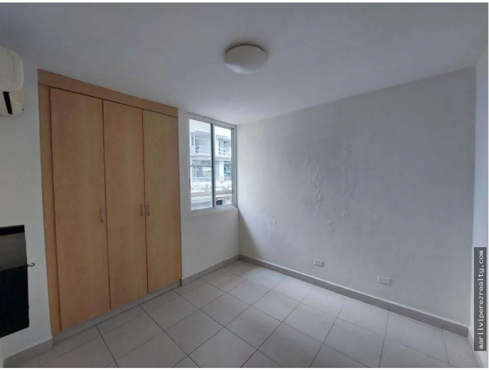 квартира в Condado del Rey на продажу