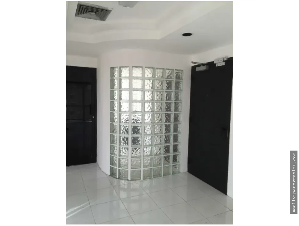 Office for rent in Bella Vista