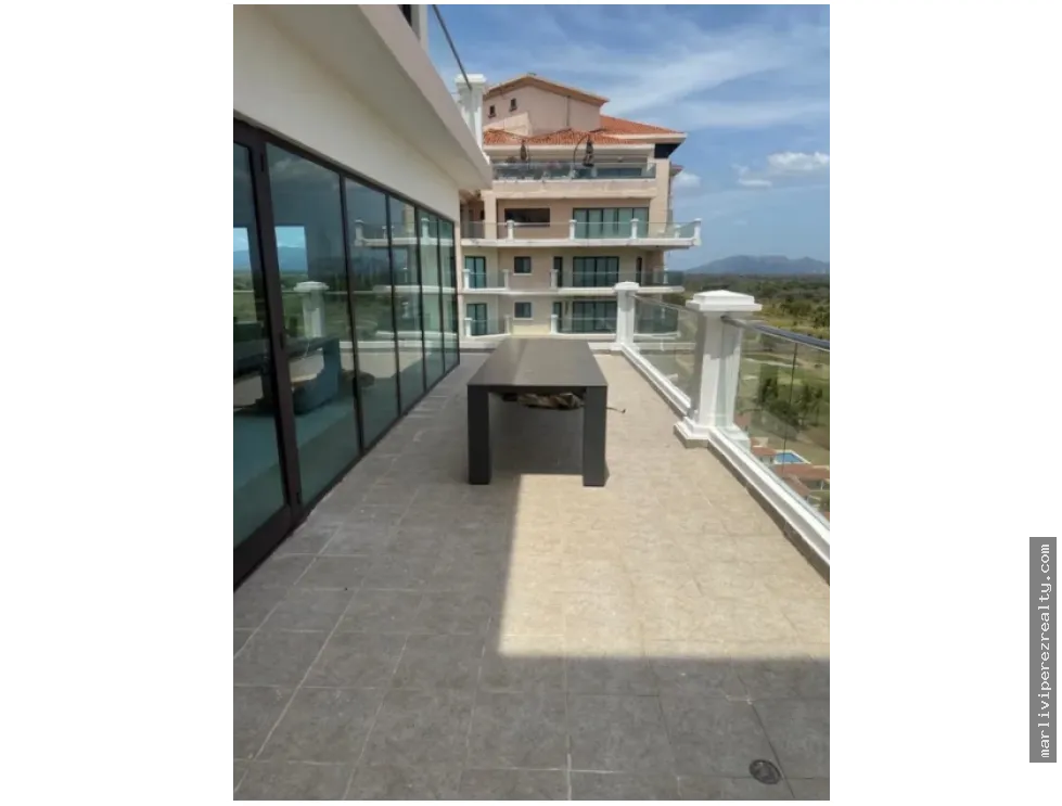 Venta de Apartamento (PentHouse) San Carlos