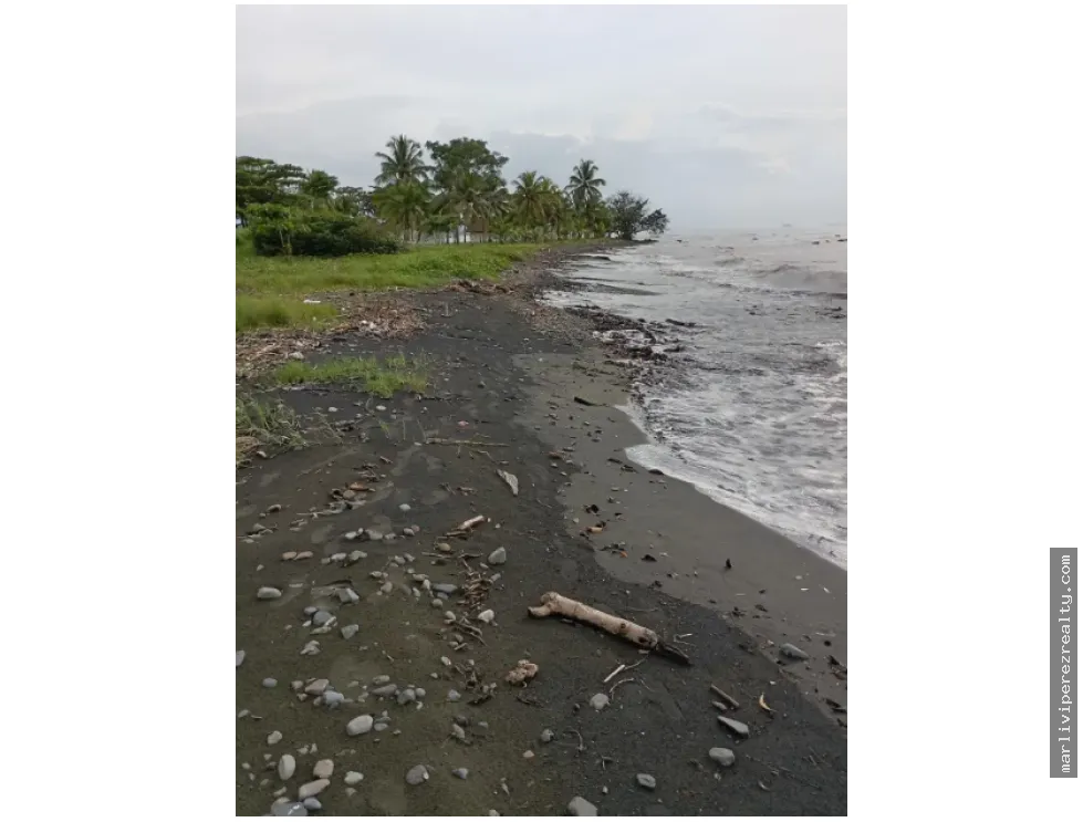 Venta de Terreno (Playa) Colon