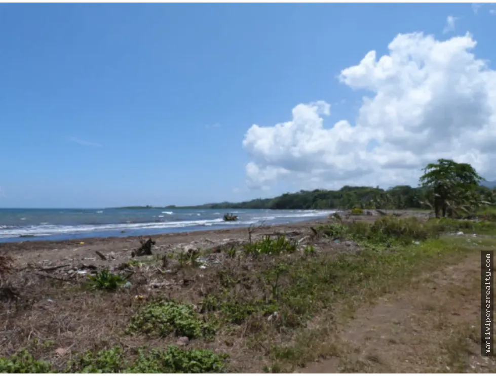 Venta de Terreno (Playa) Colon