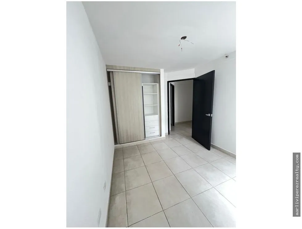 Apartment for sale in Edison Park