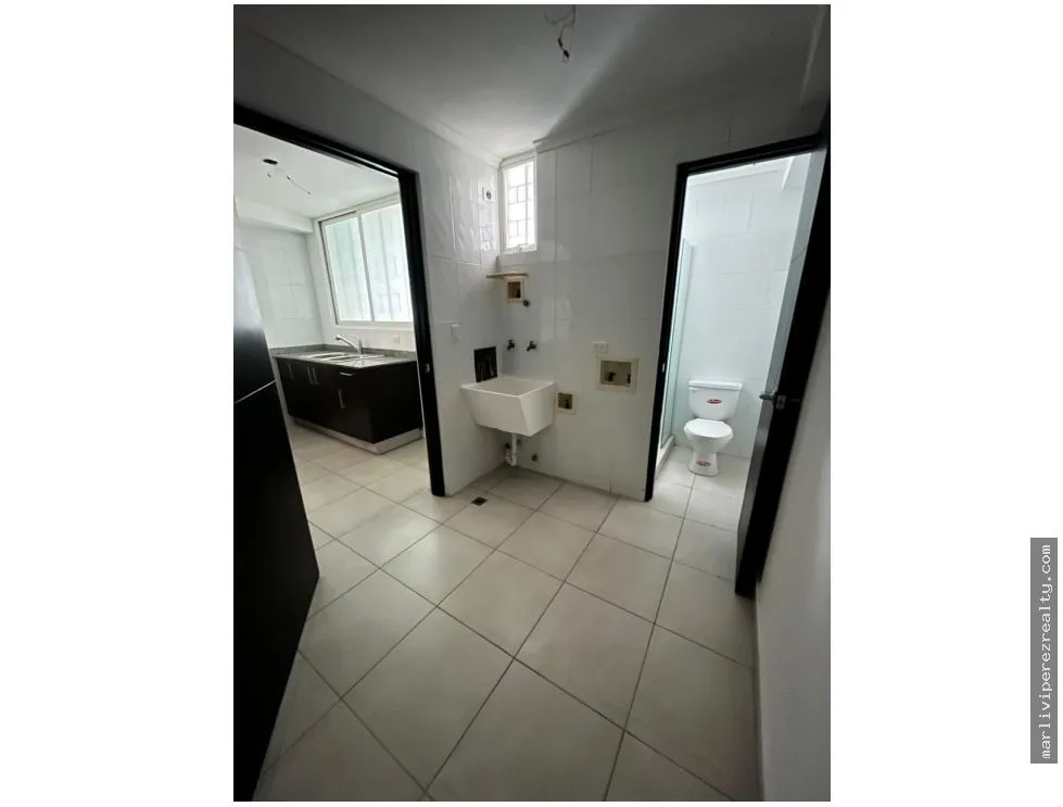 Apartment for sale in Edison Park