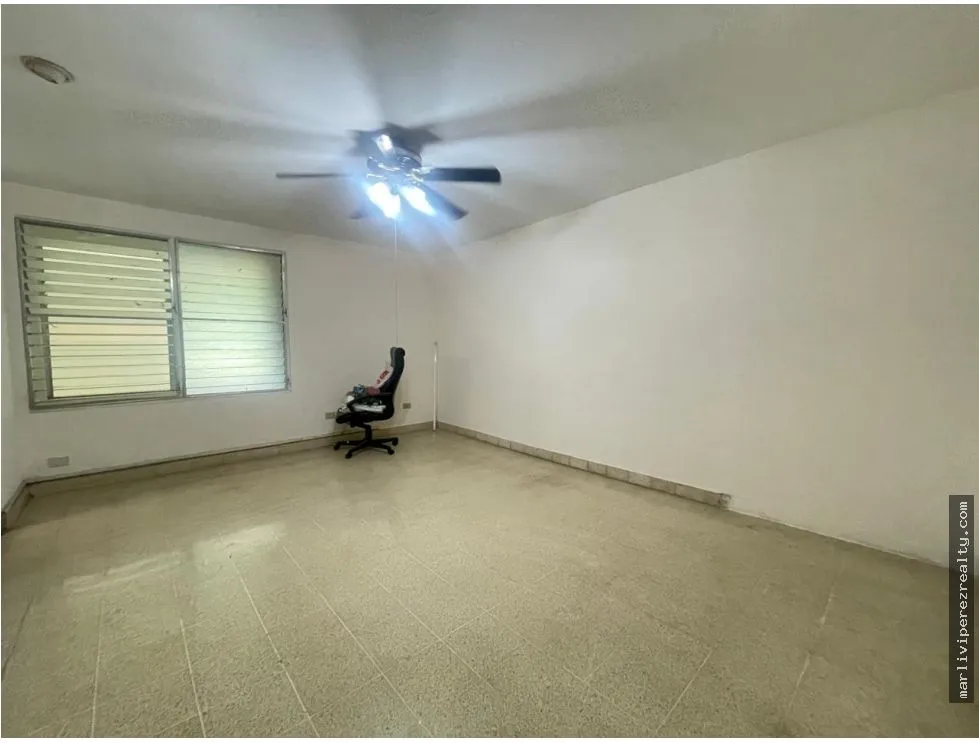 Venta de Residencial en Club X, El Ingenio, para Negocio / Hostal