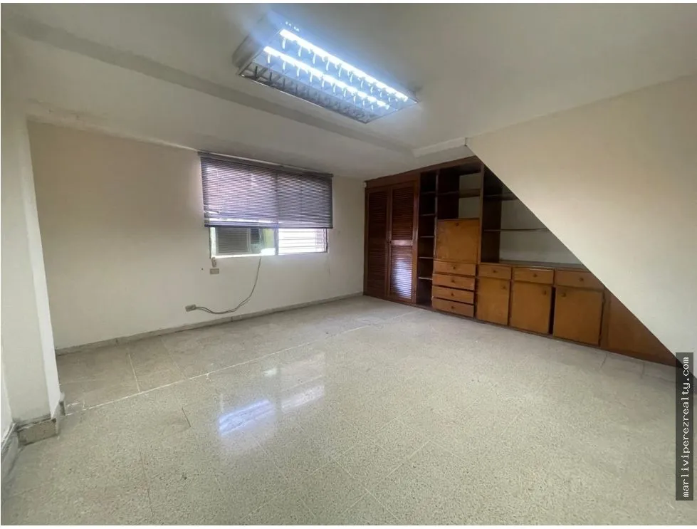 Venta de Residencial en Club X, El Ingenio, para Negocio / Hostal