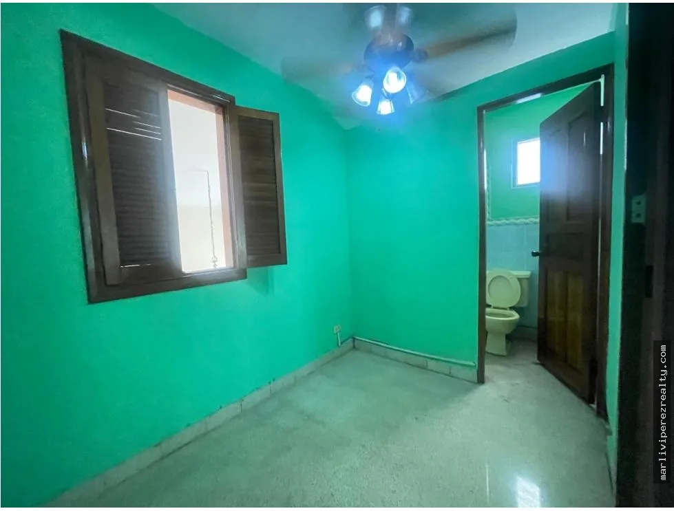 Venta de Residencial en Club X, El Ingenio, para Negocio / Hostal