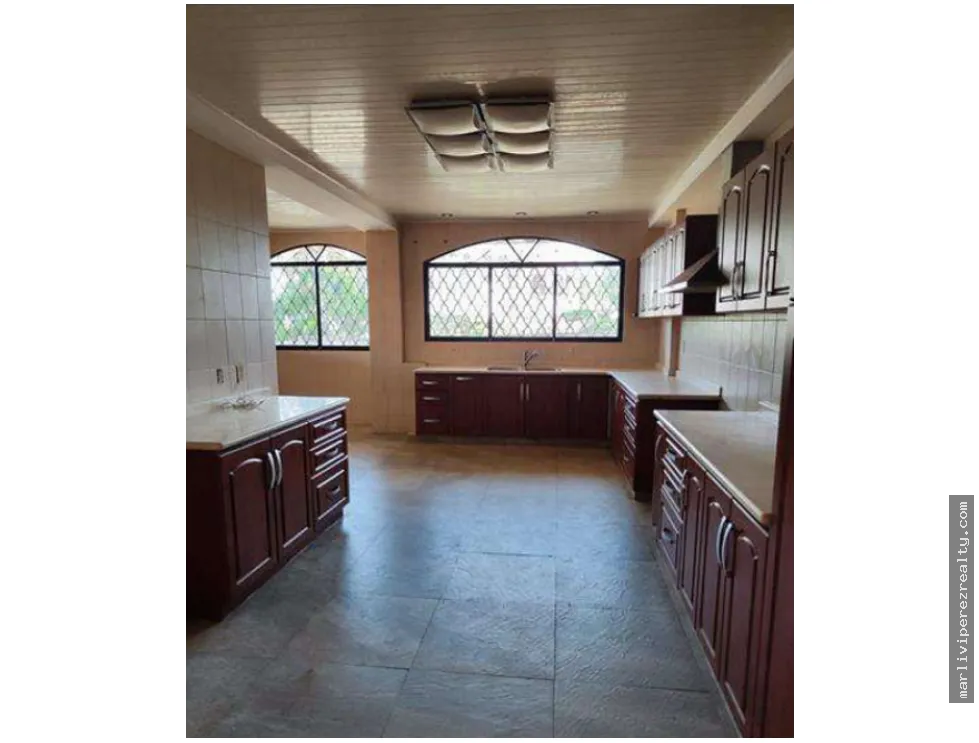 Sale of Residence Chitré