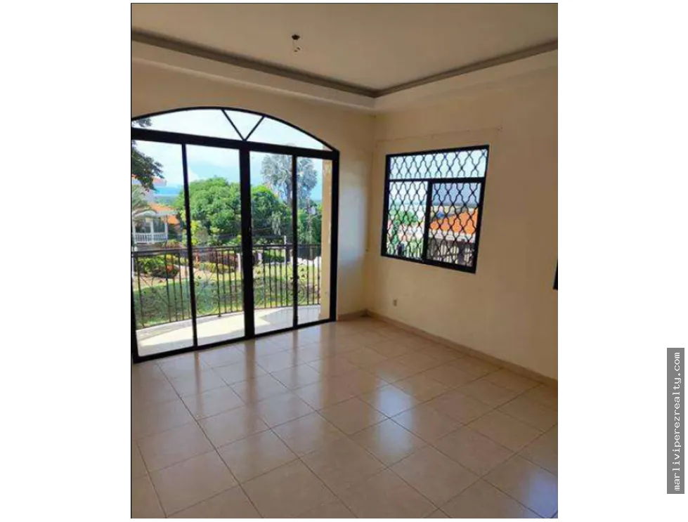 Sale of Residence Chitré