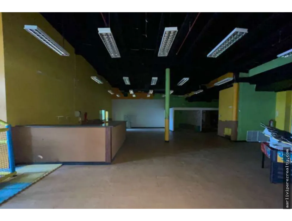 Sale of Commercial Space Brisas del Golf