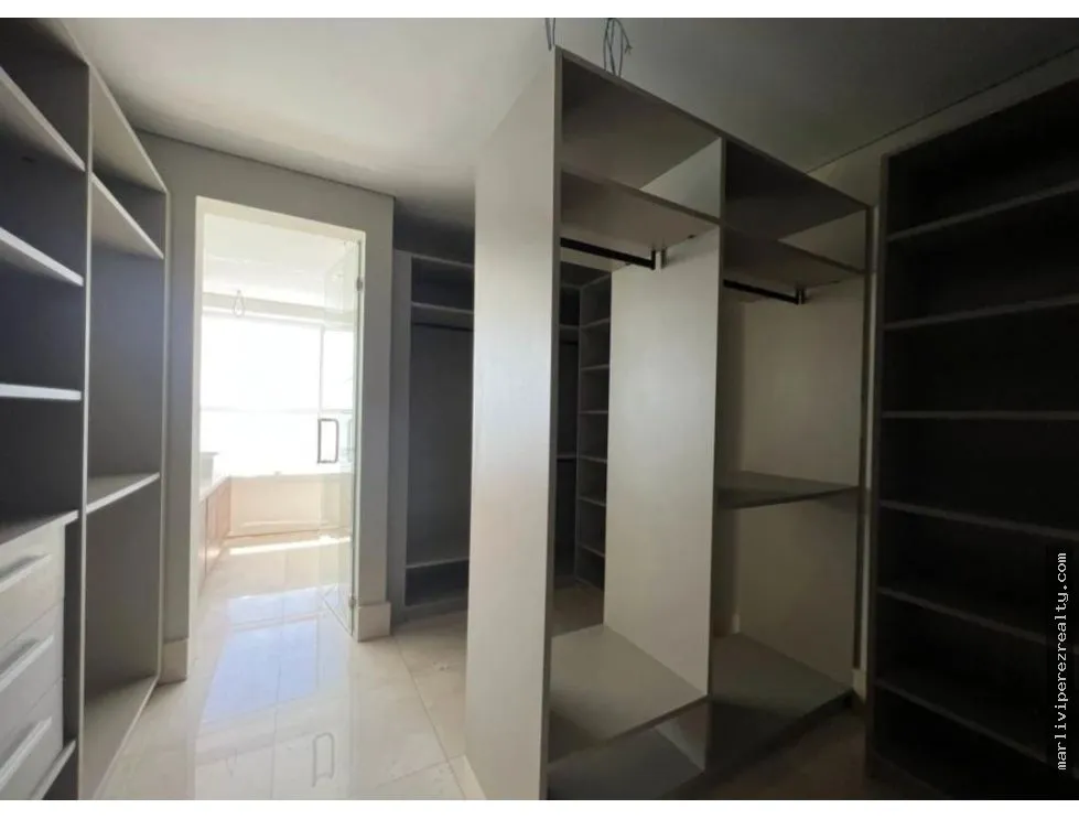 Sale of Apartment in Coco del Mar