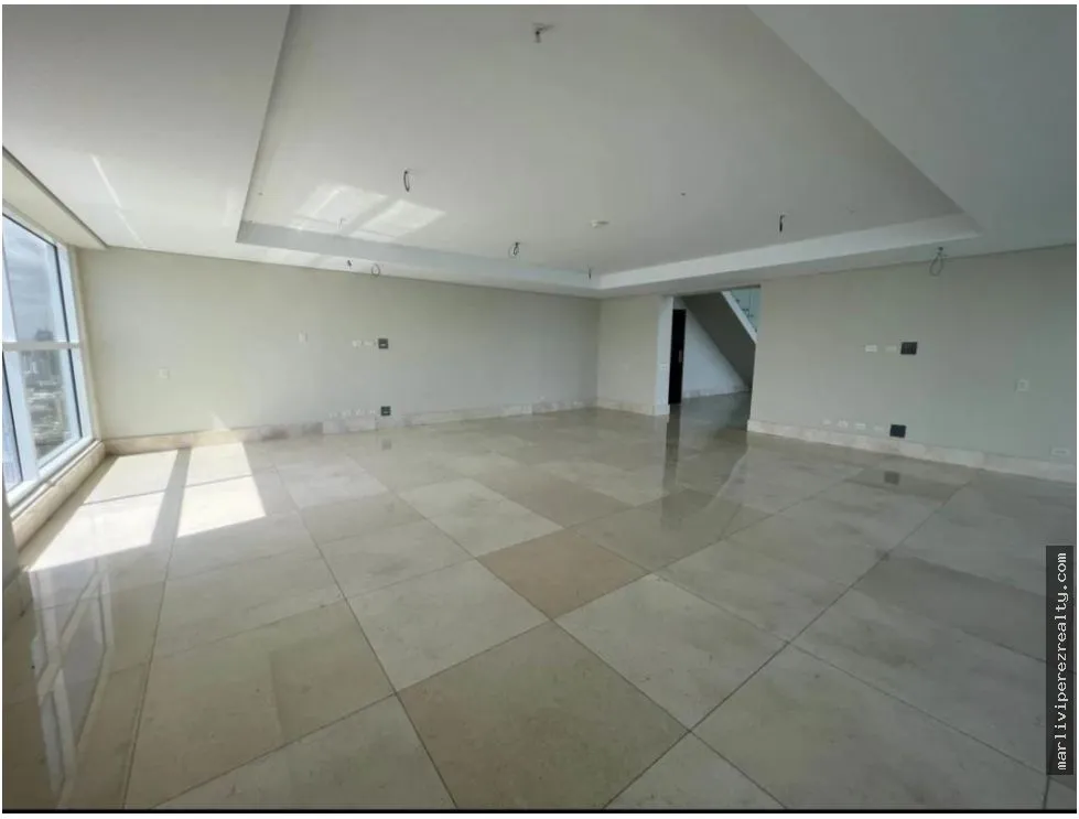 Sale of Apartment in Coco del Mar