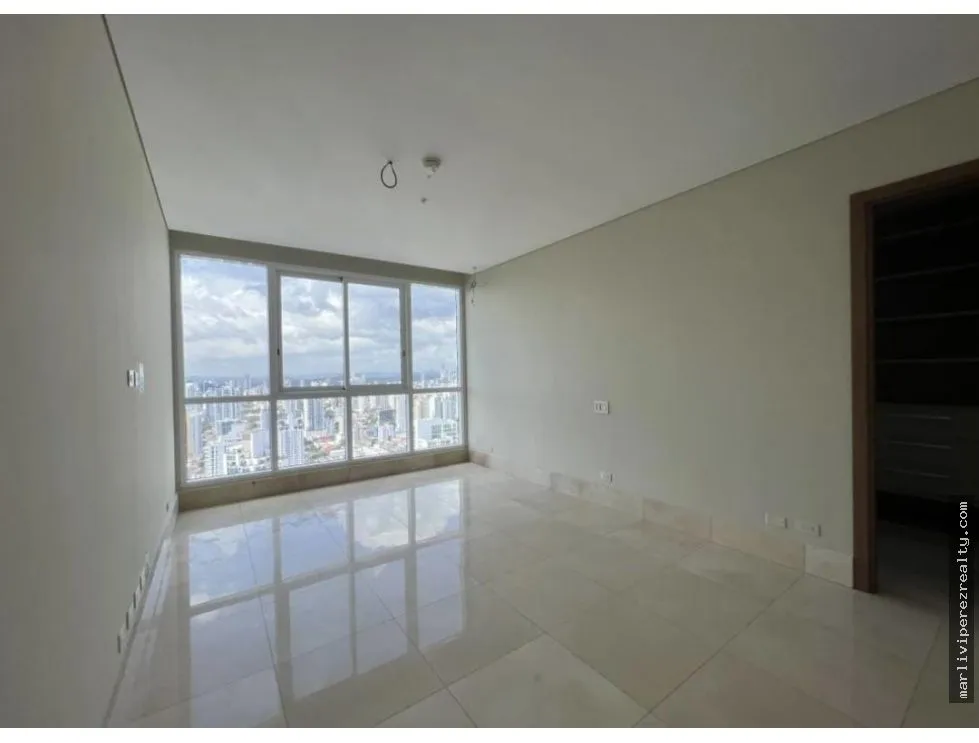 Sale of Apartment in Coco del Mar