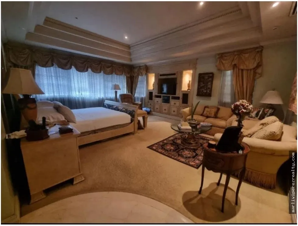 Venta de Residencia El Carmen
