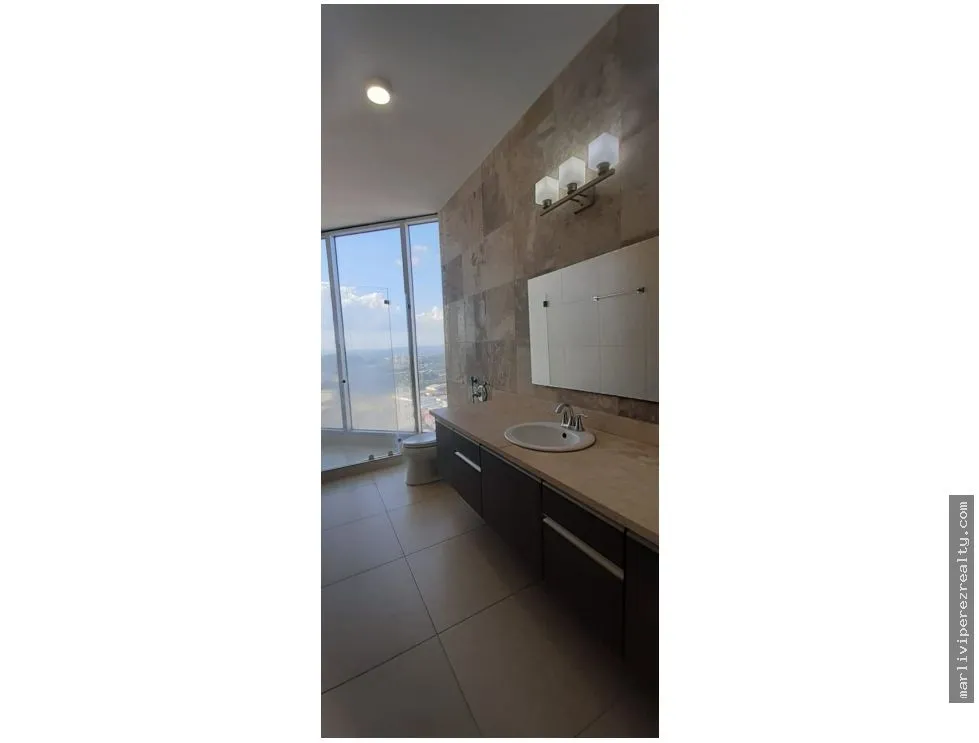 Alquiler de Apartamento en Avenida Balboa