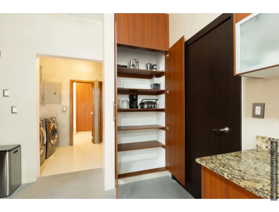 Venta de Residencia en Costa Sur