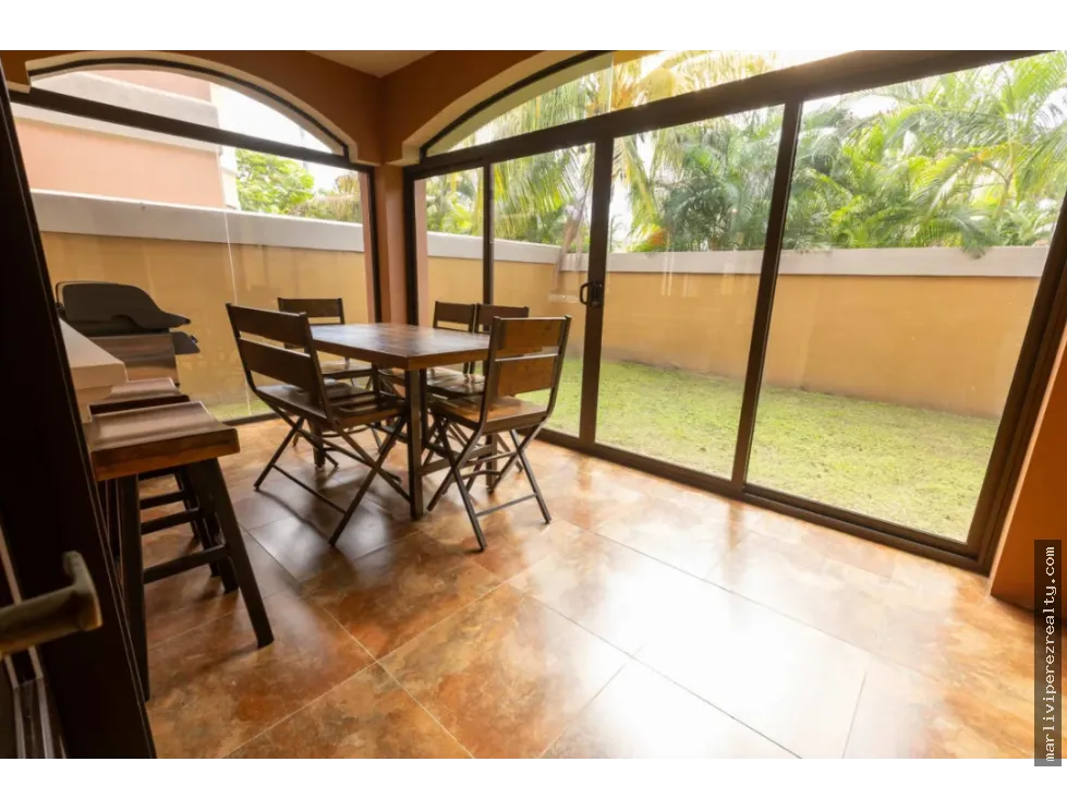 Venta de Residencia en Costa Sur