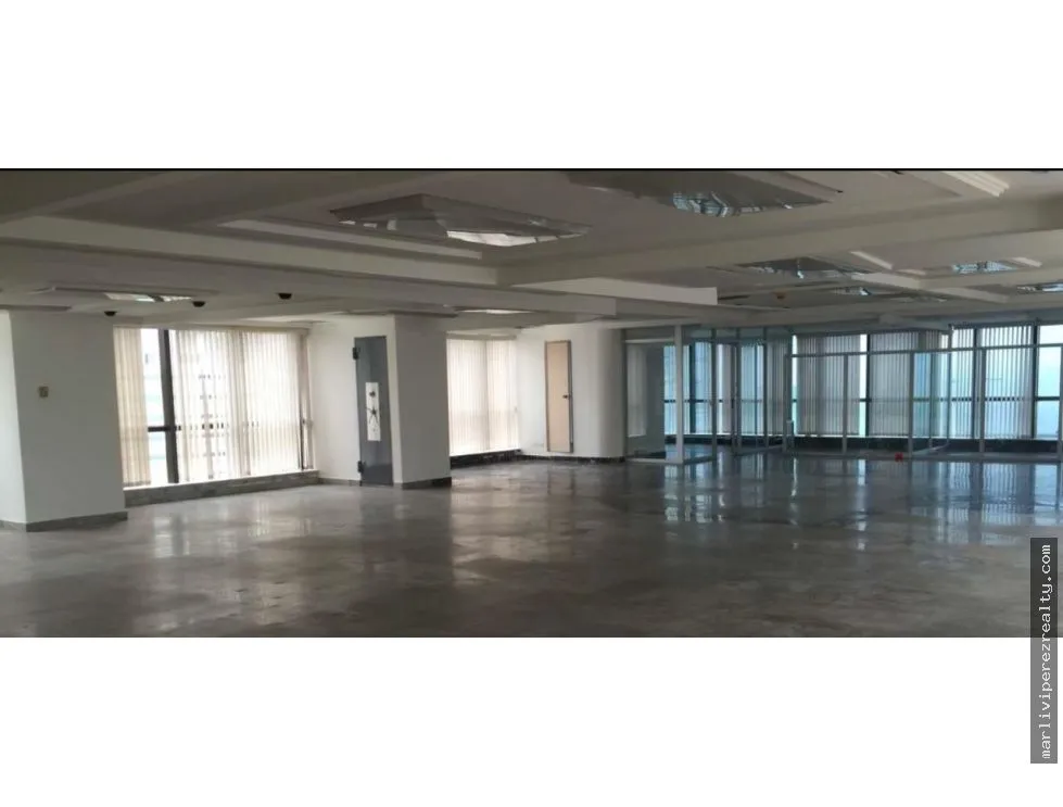 Alquiler de Oficina en Avenida Balboa, con vista al mar