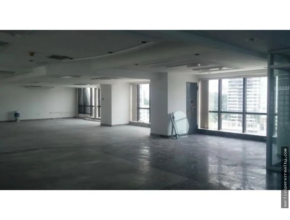 Alquiler de Oficina en Avenida Balboa, con vista al mar