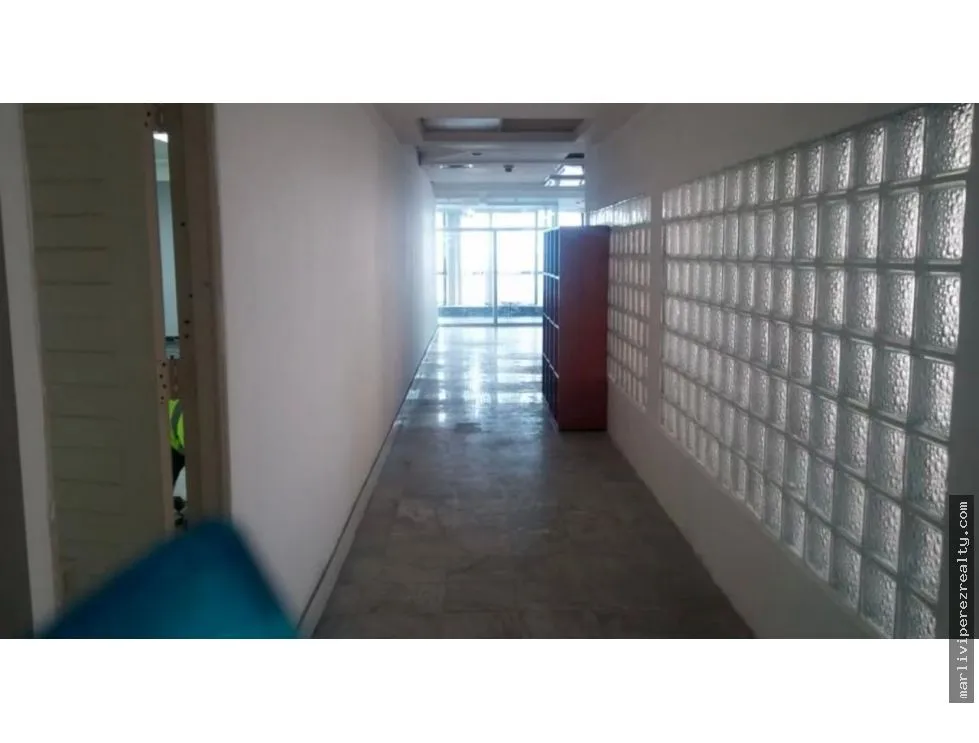 Alquiler de Oficina en Avenida Balboa, con vista al mar