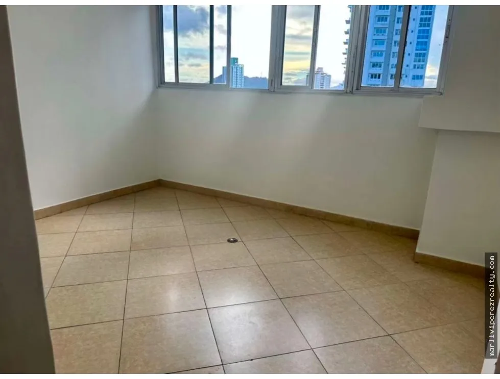 Venta de apartamento en La Cresta, Bella Vista