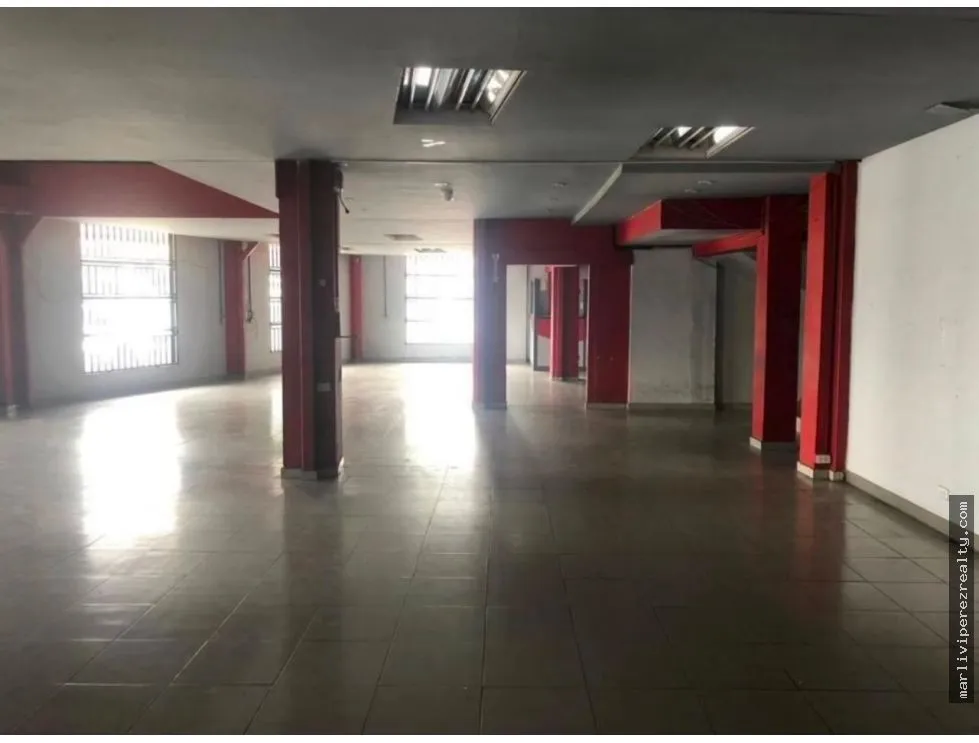 Alquiler de Edificio comercial en Calidonia