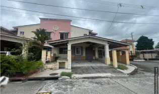 Дом в Villa Lucre на продажу