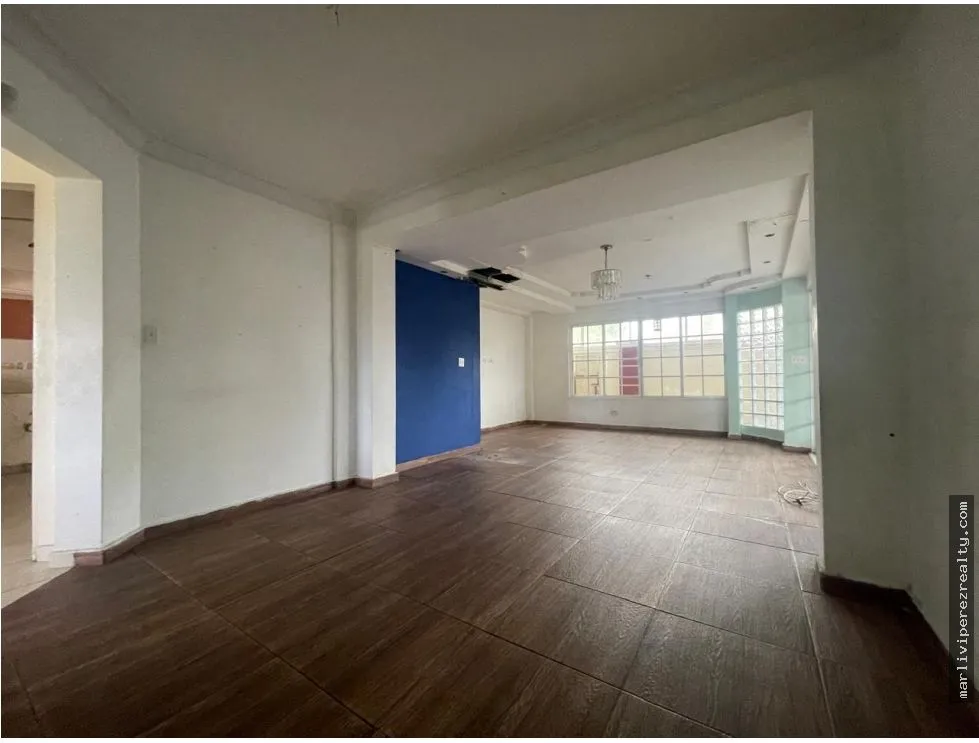 Дом в Villa Lucre на продажу