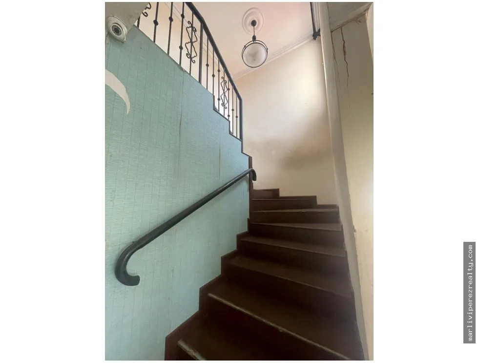 Дом в Villa Lucre на продажу