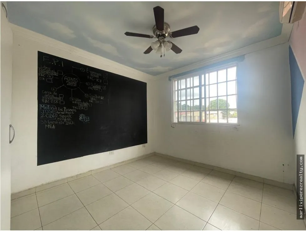 House for Sale in Villa Lucre