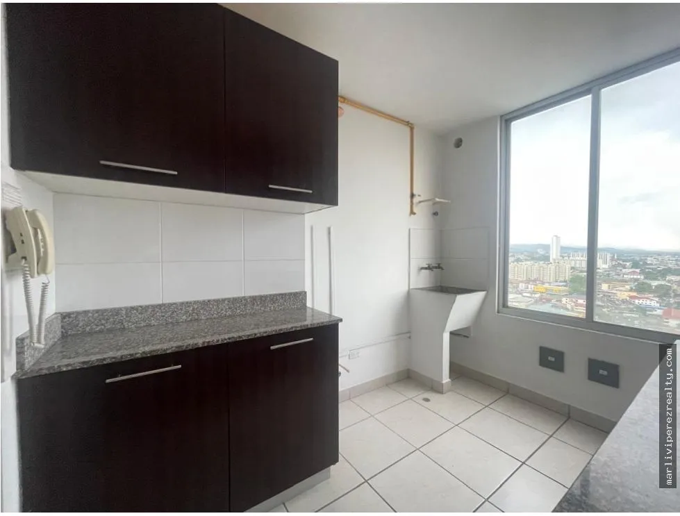 Venta de apartamento en Parque Lefevre