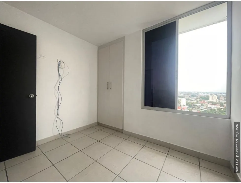 Venta de apartamento en Parque Lefevre