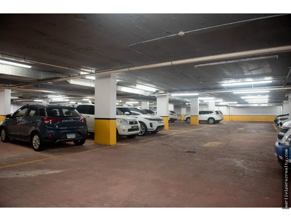 Commercial Space Rental in Bella Vista