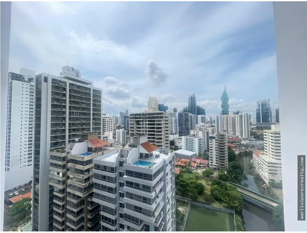 Venta de apartamento en Avenida Balboa