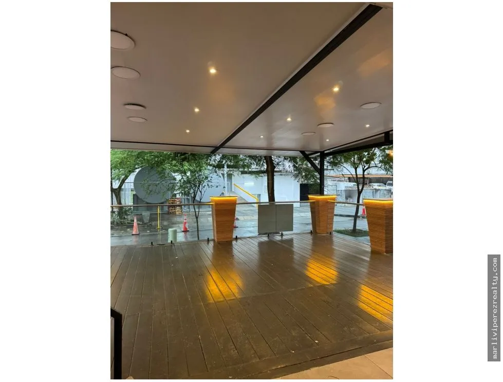 Espace commercial à Marbella à louer