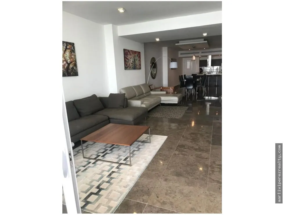 Alquiler de apartamento en Avenida Balboa