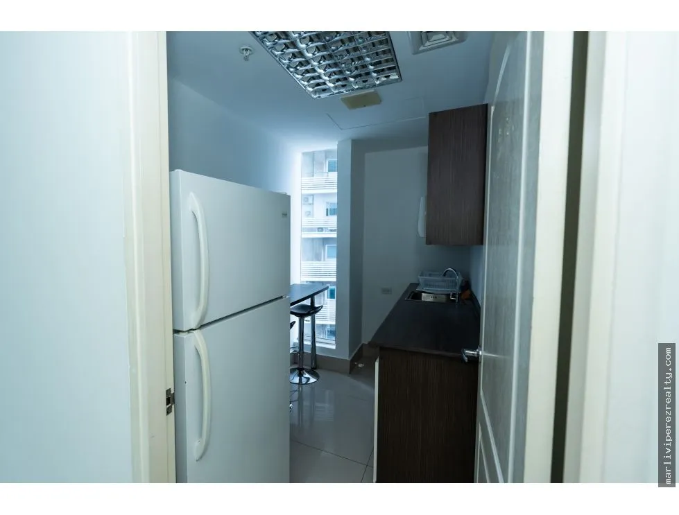 Office Rental on Avenida Balboa