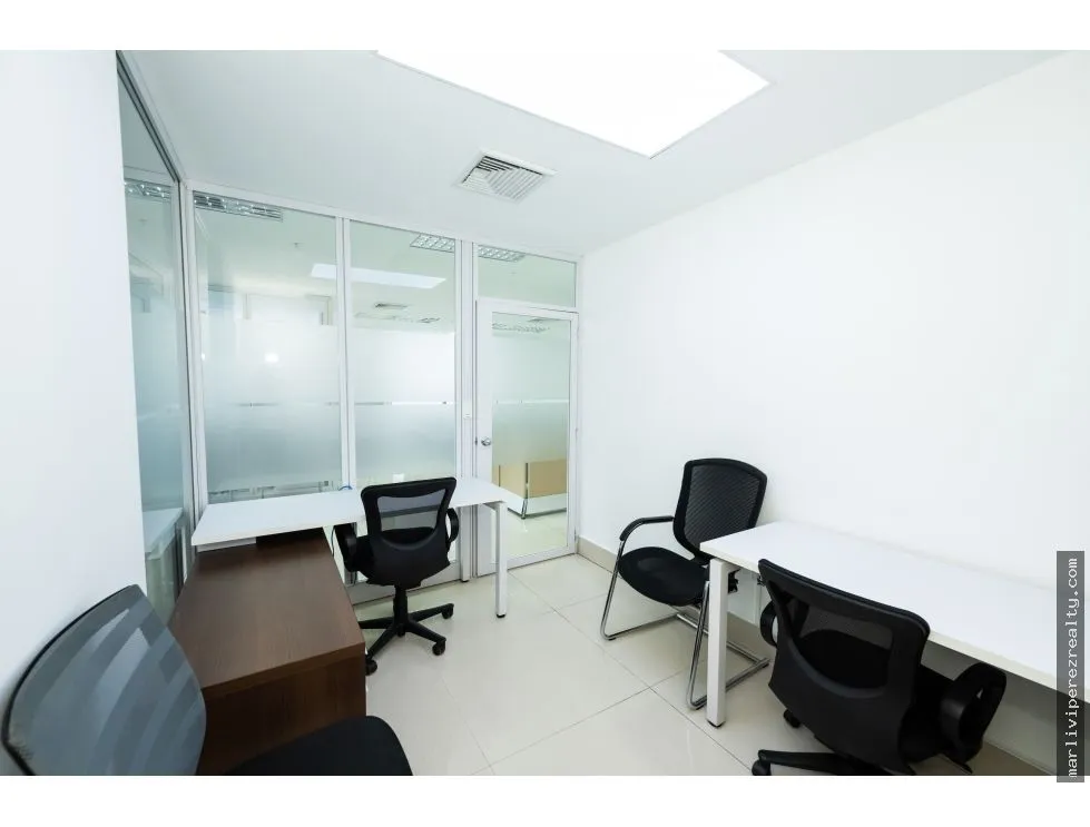Office Rental on Avenida Balboa