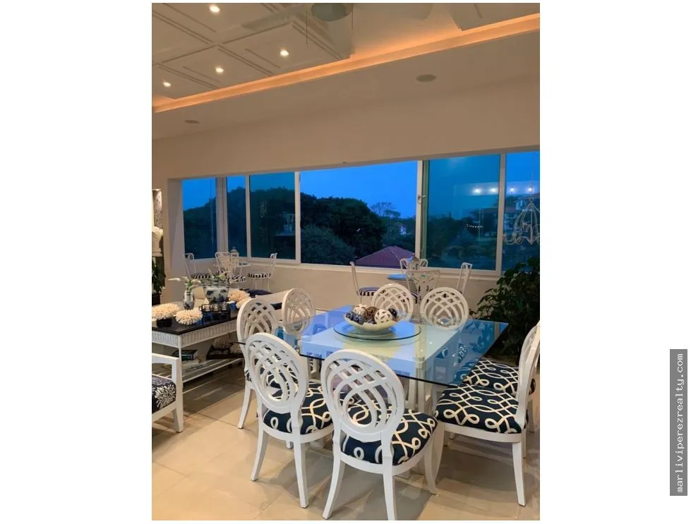 Apartment for Sale or Rent in San Carlos