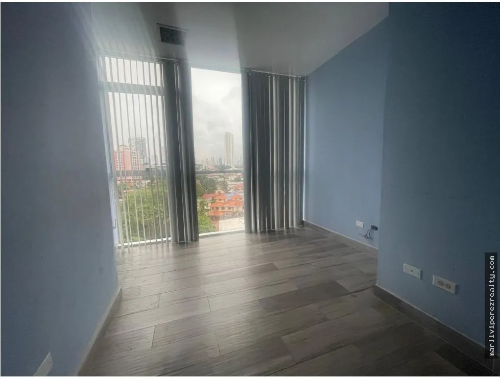 Office for Sale on Vía Brasil
