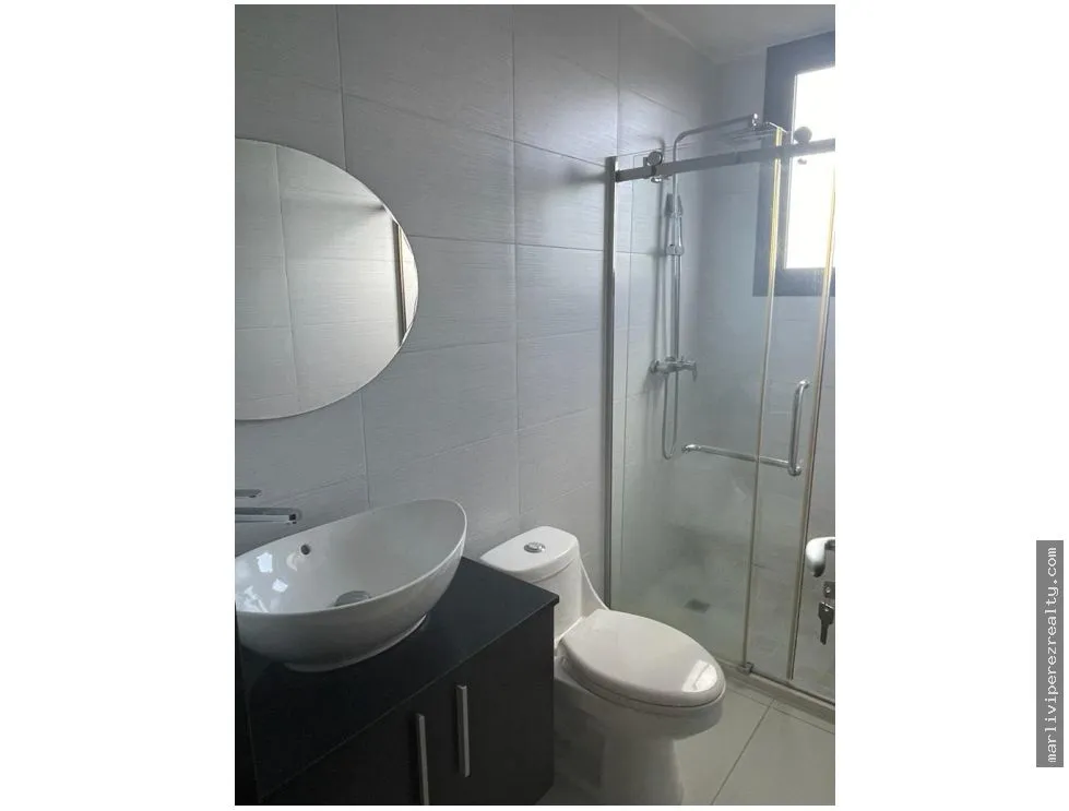 Alquiler de apartamento con línea blanca en El Cangrejo