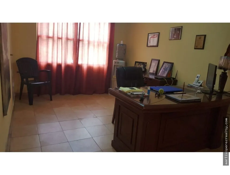 Venta de casa en Llanos de Curundu