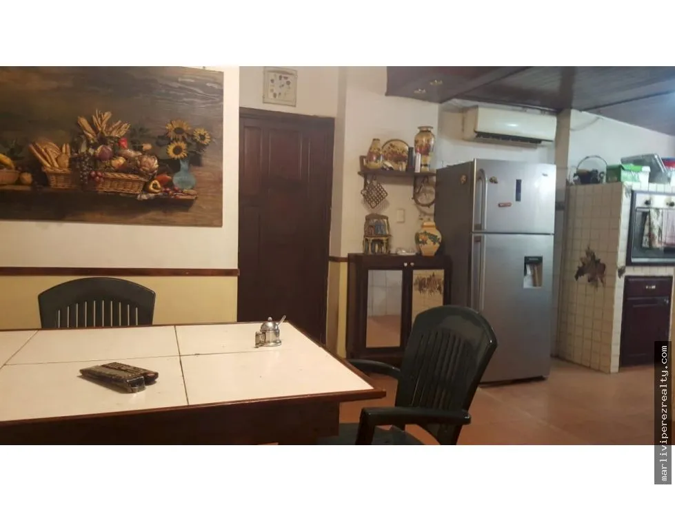 Venta de casa en Llanos de Curundu