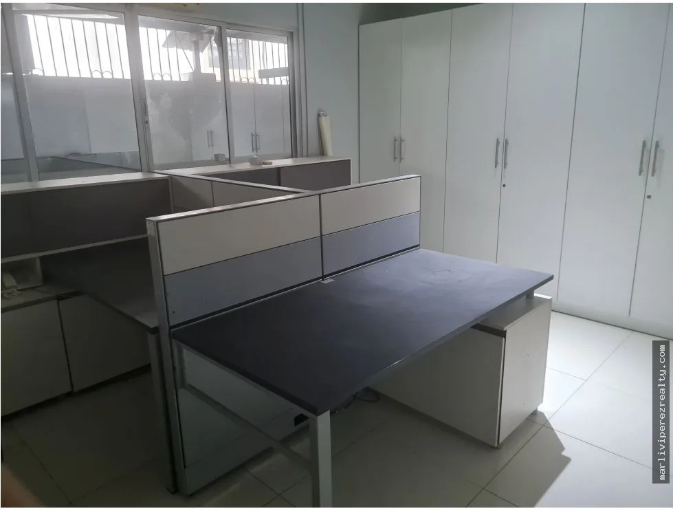 Bureau à Betania à louer