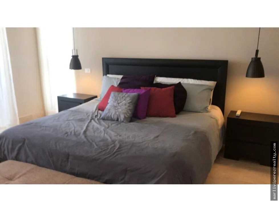 Venta de Apartamento con vista al mar en Avenida Balboa