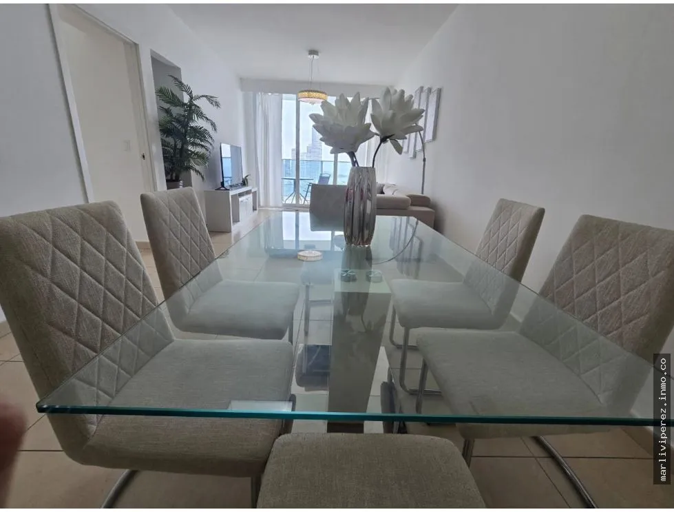 Apartment Rental on Avenida Balboa