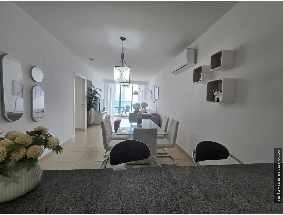 Apartment Rental on Avenida Balboa