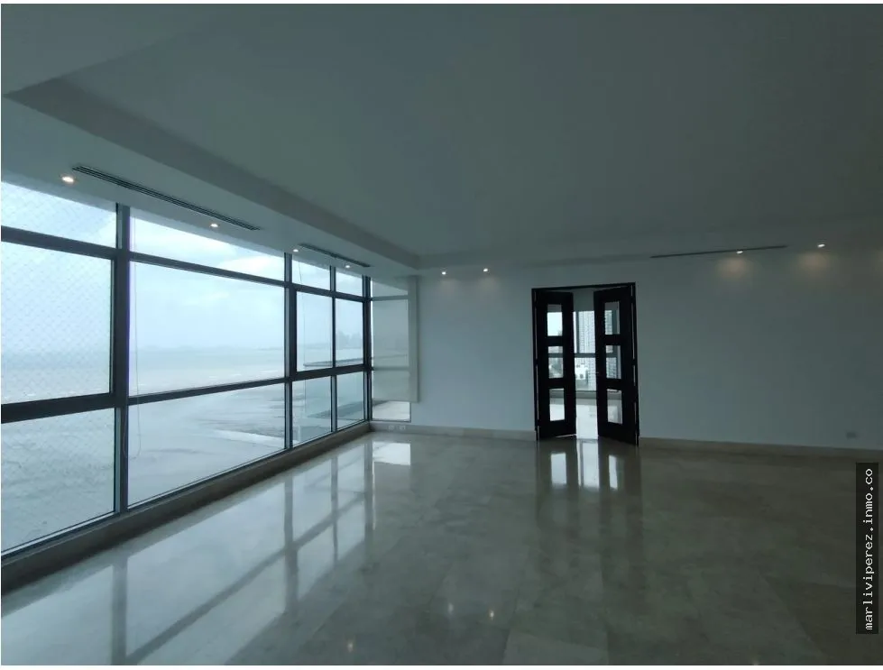 Venta de apartamento en Costa del Este