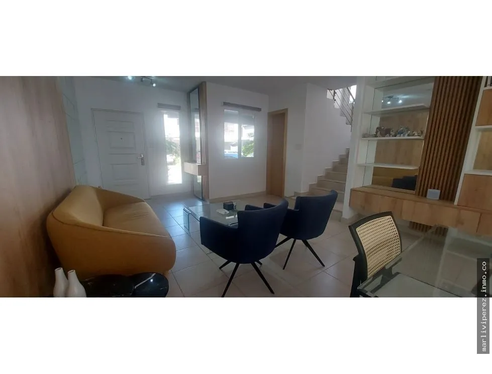 Venta de Casa en PH Aventura, Brisas del Golf, Sector Paseo del Norte
