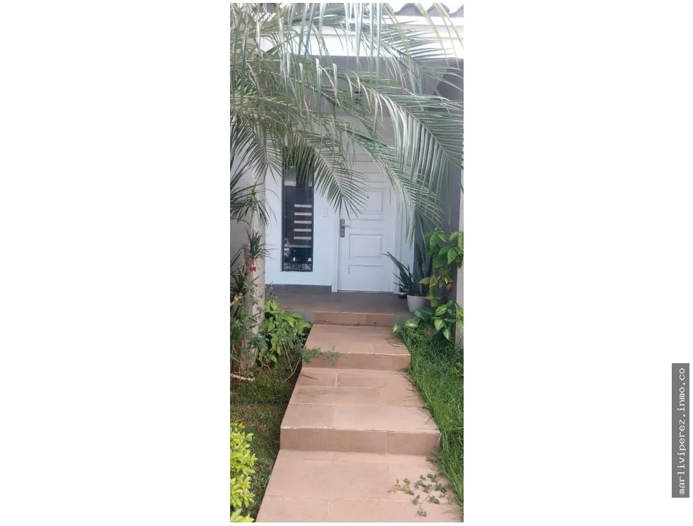 Venta de Casa en PH Aventura, Brisas del Golf, Sector Paseo del Norte