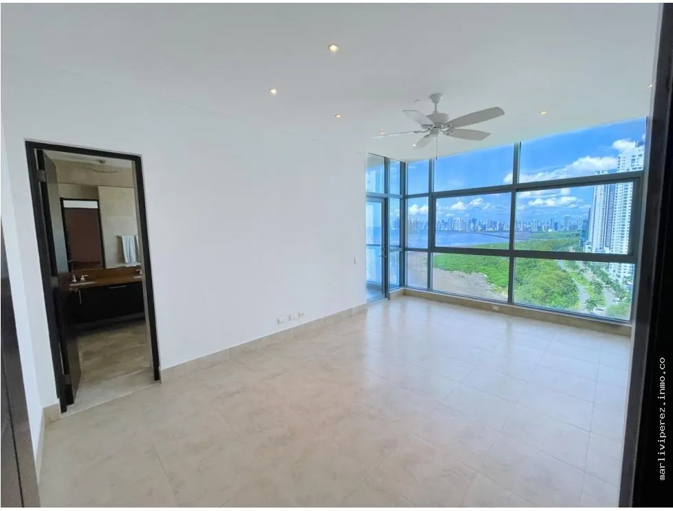 VENTA DE APARTAMENTO DE LUJO EN COSTA DEL ESTE